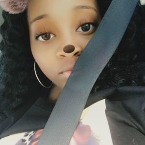 Meet your Posher, Donisha